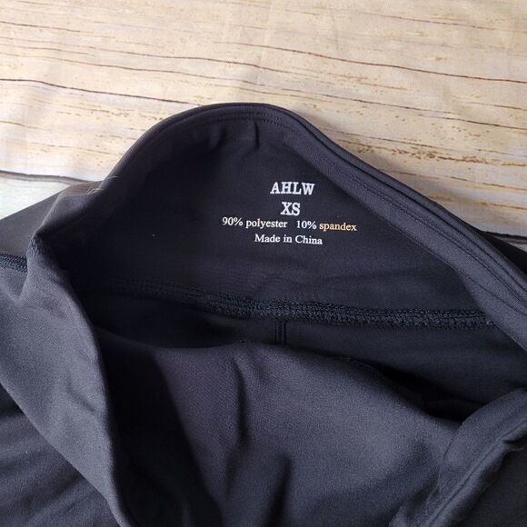 Women's High Waist Yoga Shorts XS - Picture 4 of 5